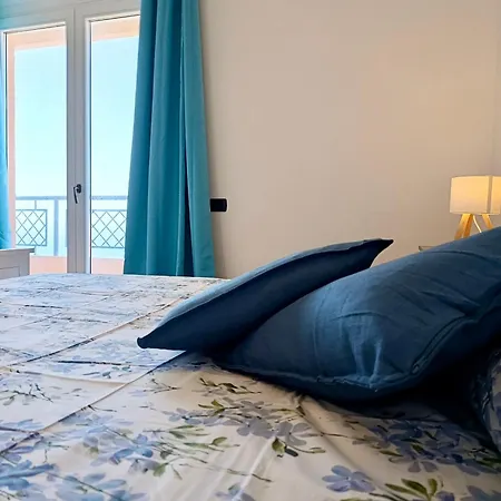 Pedra Blu With Stunning Terrace Overlooking The Sea